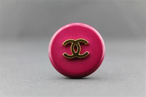 boutons chanel authentique|authentic chanel button identification.